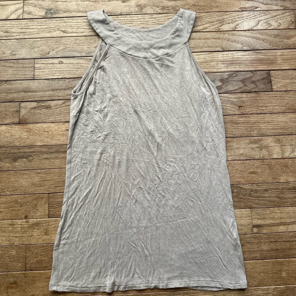 Johnny Sleeveless Top Womens Size Small Beige Crew Neck Casual - Picture 1 of 6